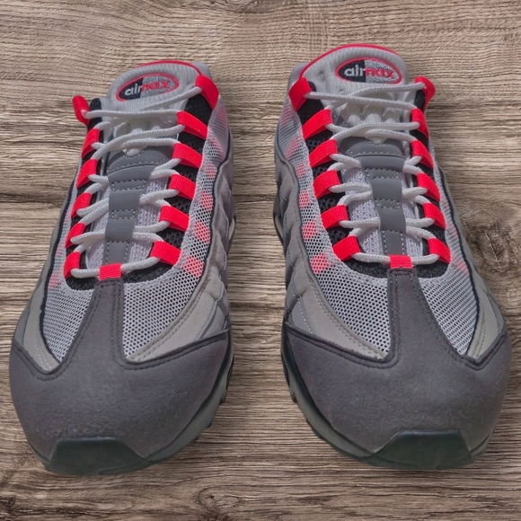 DS Nike Air Max 95 OG 'Solar Red' - Men's Size 12 - New with Box & Receipt - Picture 3 of 8